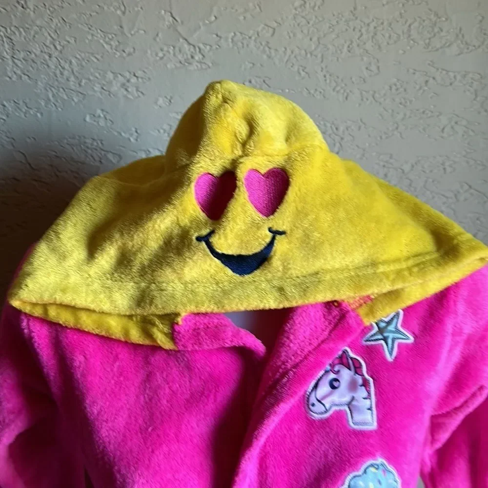 Emoji Nation details emoji